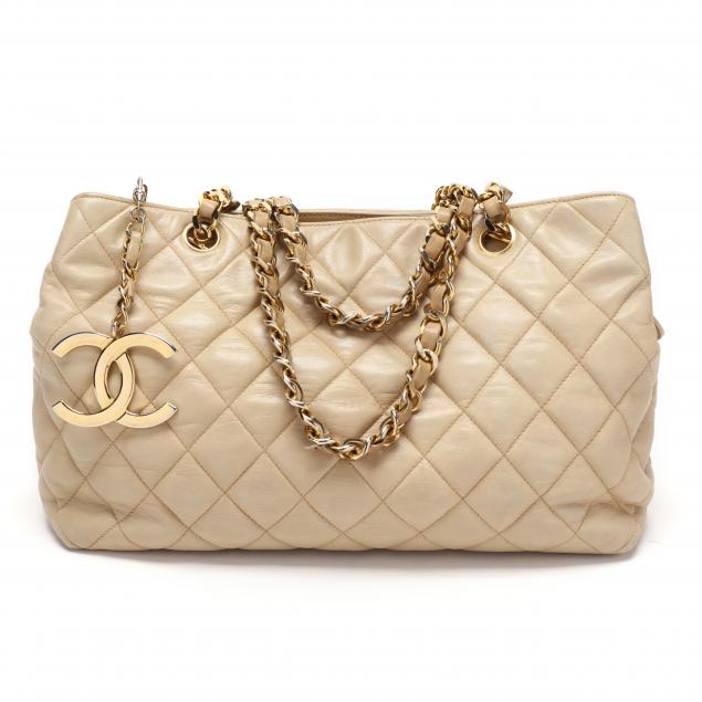 Lot - Chanel Beige Leather Tote 2004