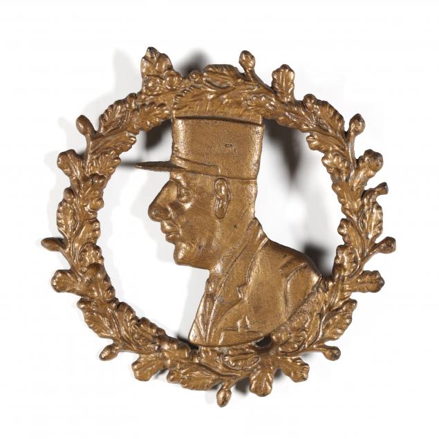 charles-de-gaulle-iron-plaque-with-gold-tone-paint
