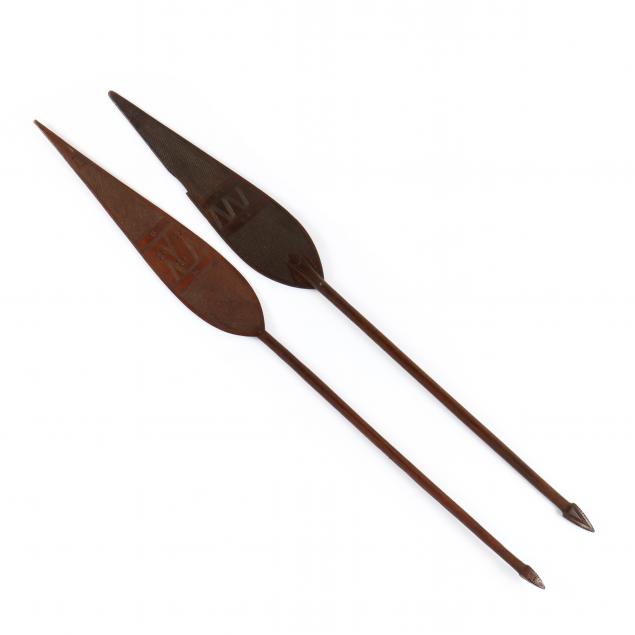 new-guinea-tribal-dance-paddles