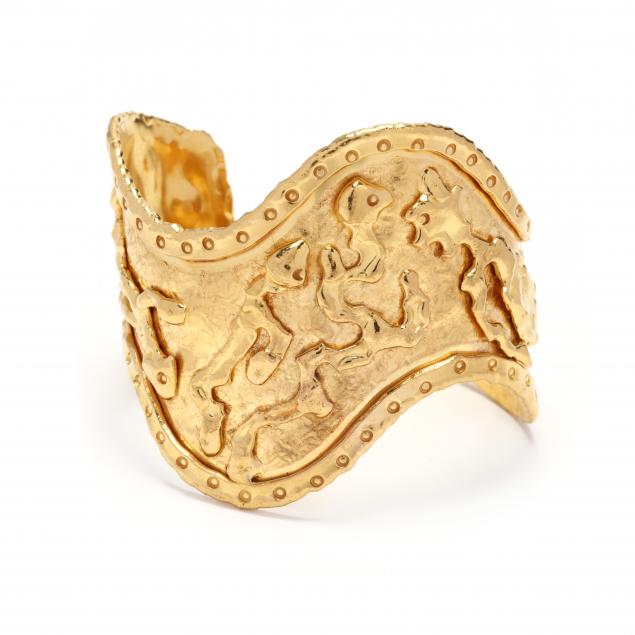 22kt-gold-sculptural-cuff-bracelet-jean-mahie