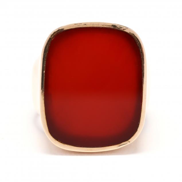18kt-gold-and-carnelian-ring-gucci