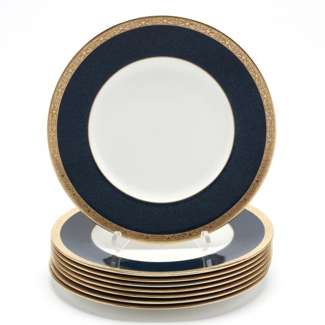 a-set-of-eight-royal-worcester-dinner-plates