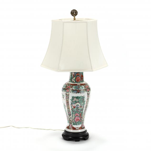 a-chinese-famile-rose-porcelain-table-lamp