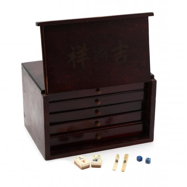 a-vintage-bone-and-wood-mah-jong-set
