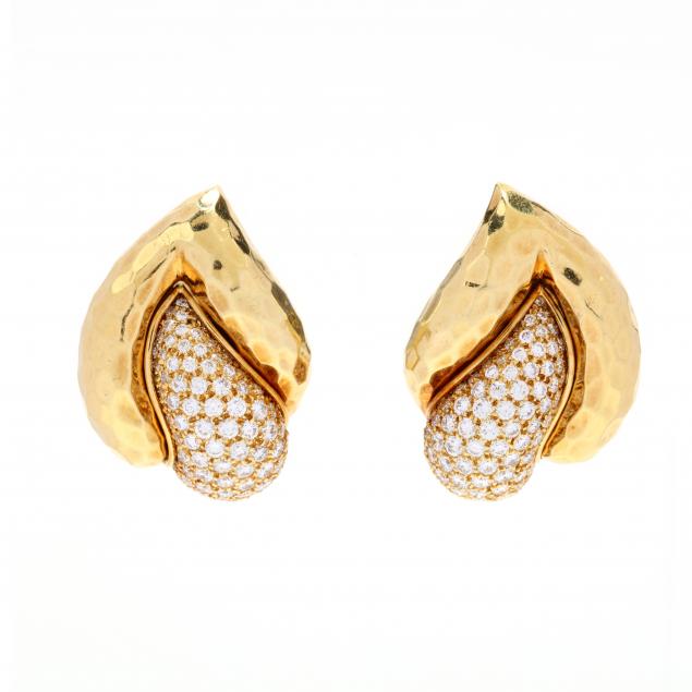 18kt-gold-and-diamond-earrings-henry-dunay