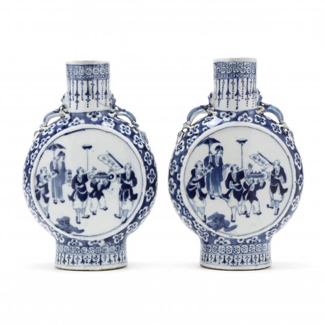 a-pair-of-chinese-blue-and-white-porcelain-moon-flasks