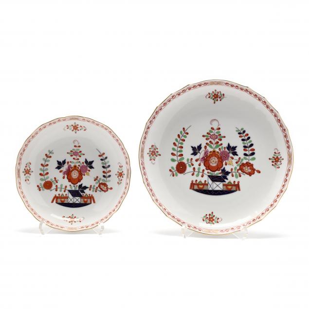 two-meissen-plates-chinoiserie-garden-design