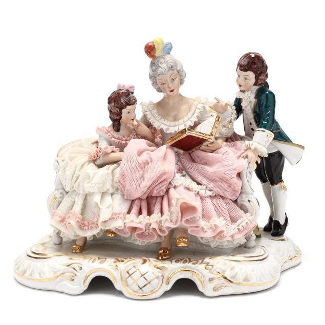 antique-dresden-lace-figurine