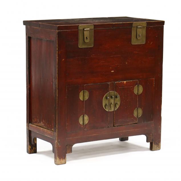 chinese-lacquered-storage-chest