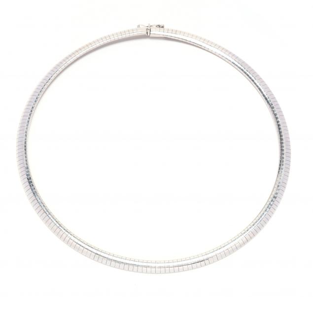 14kt-white-gold-omega-necklace