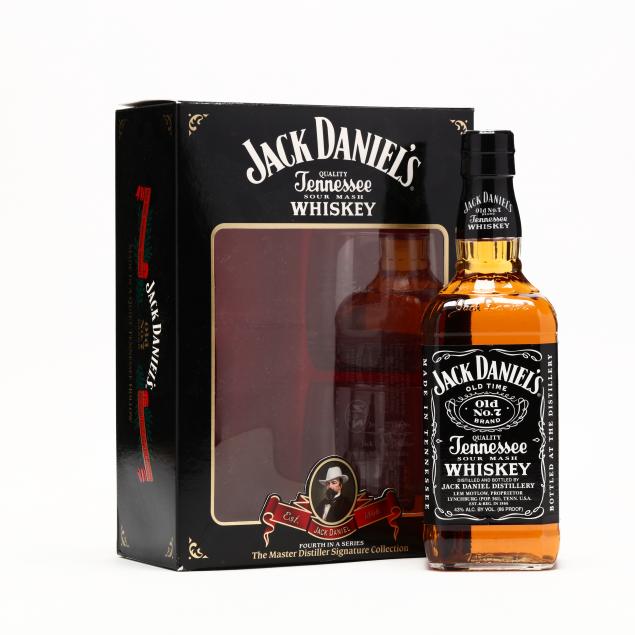 jack-daniels-whiskey-bottle-glasses-gift-set