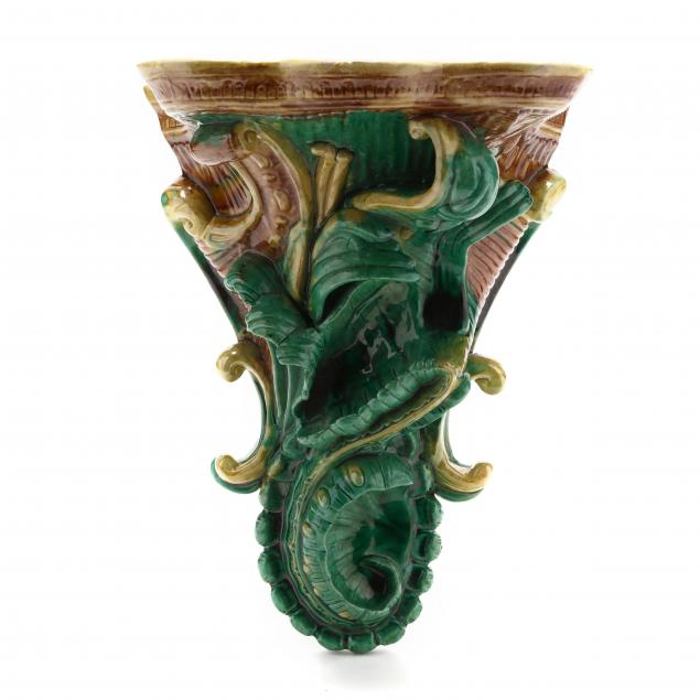 majolica-wall-bracket