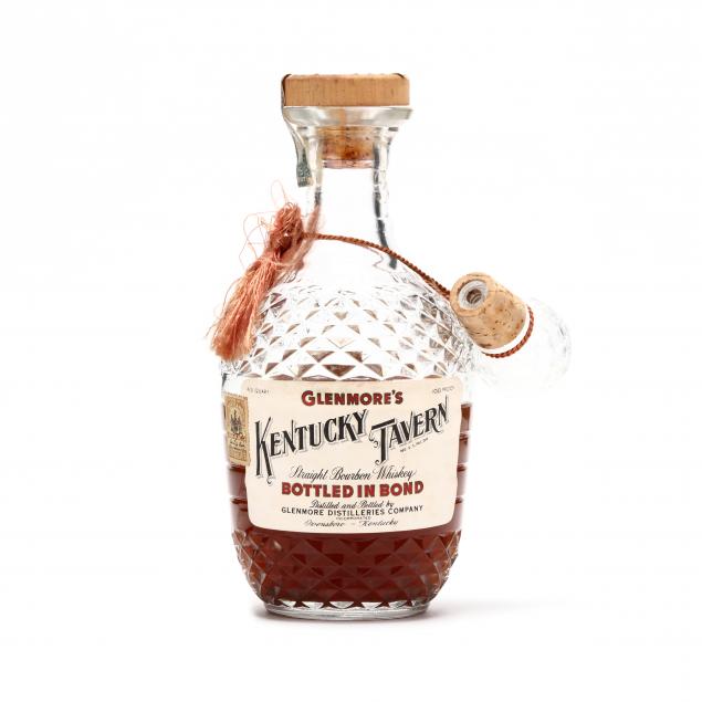 kentucky-tavern-bourbon-whiskey-in-glass-decanter