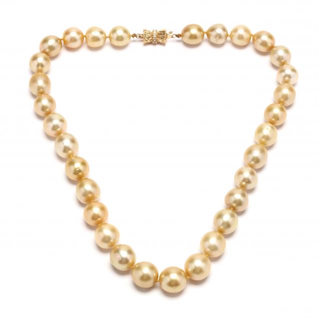 golden-pearl-necklace