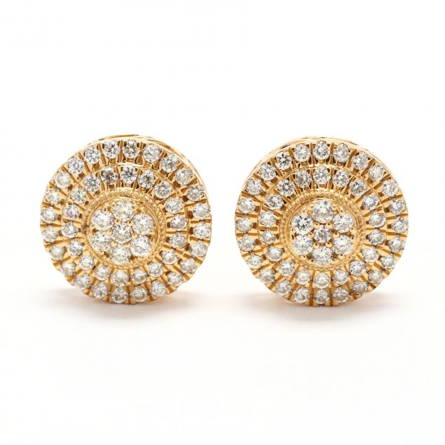 gold-and-diamond-stud-earrings