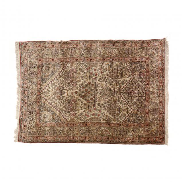 silk-prayer-rug