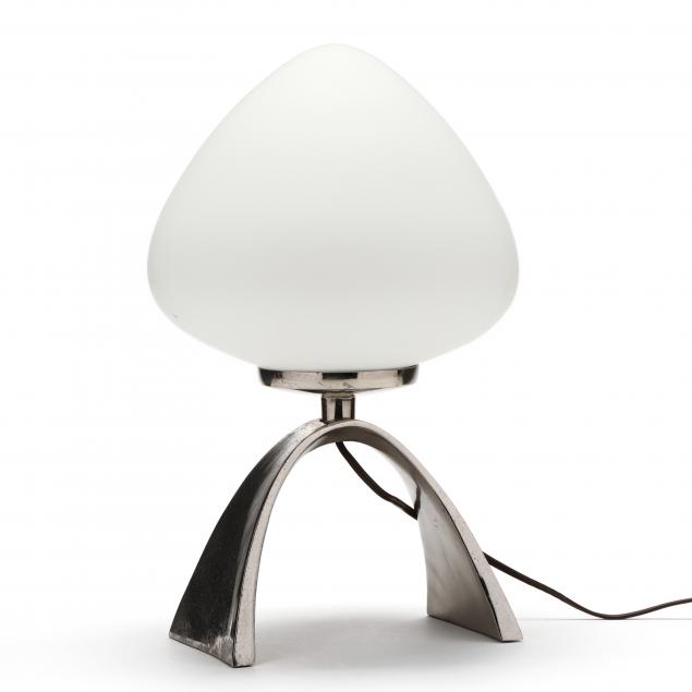 laurel-vintage-i-acorn-i-table-lamp