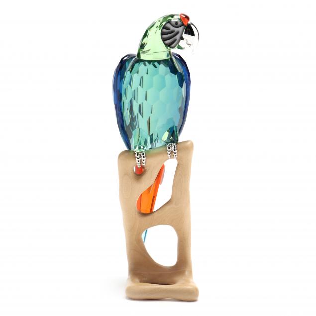 swarovski-crystal-macaw-sculpture