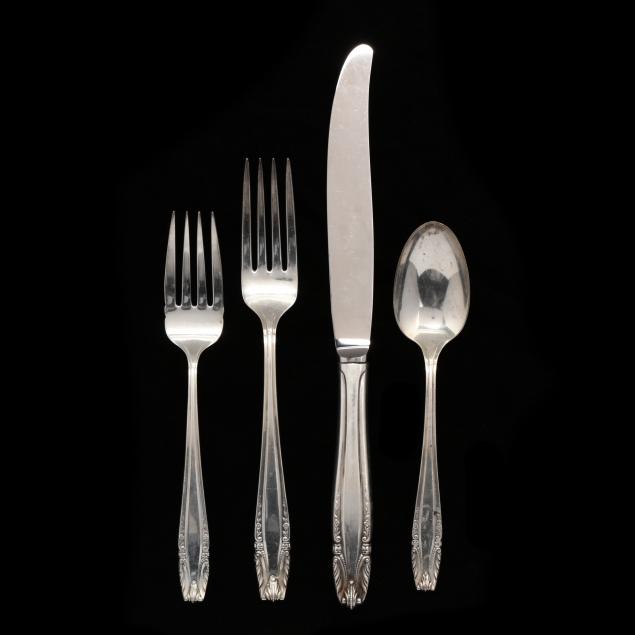 wallace-i-stradivari-i-sterling-silver-flatware-service