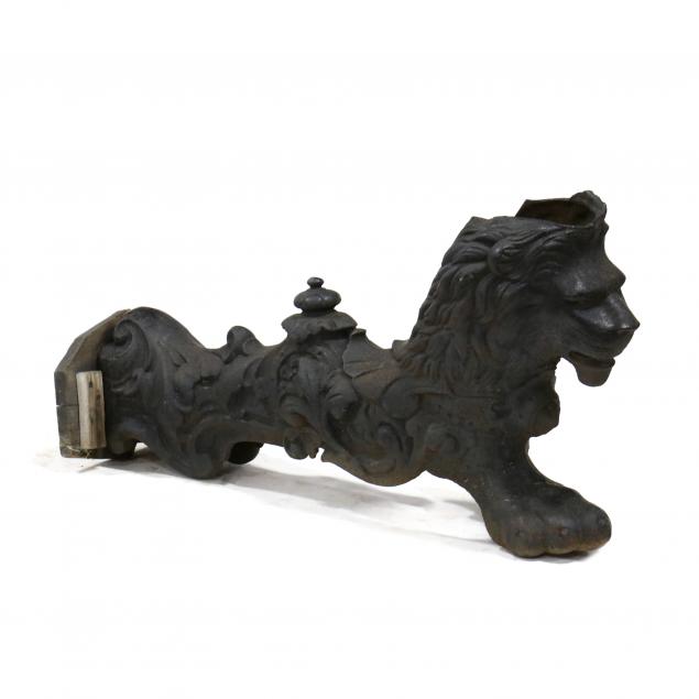 cast-iron-architectural-mount-of-a-lion