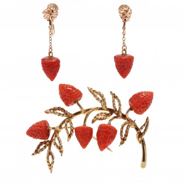 gold-and-coral-brooch-and-earrings