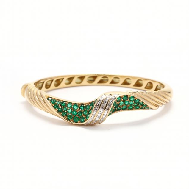 18kt-gold-diamond-and-emerald-bracelet