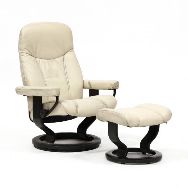 ekornes-stressless-leather-lounge-chair-and-ottoman