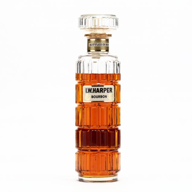 i-w-harper-bourbon-whiskey