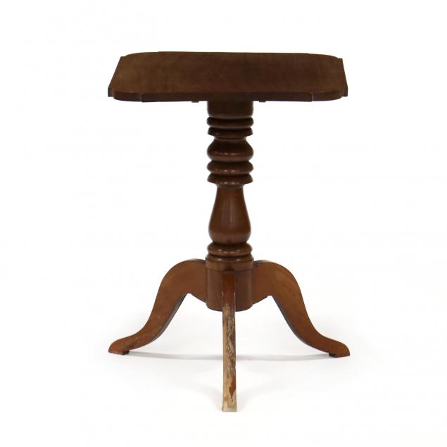 late-federal-mahogany-candlestand