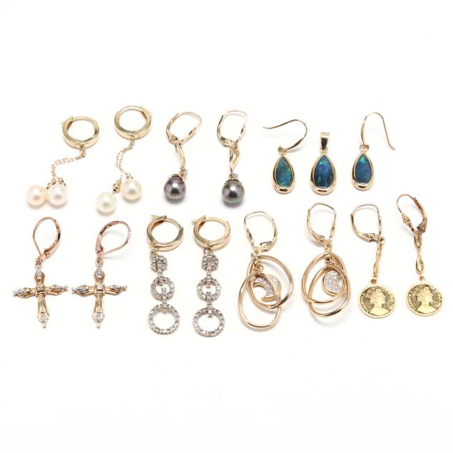 collection-of-dangle-earrings