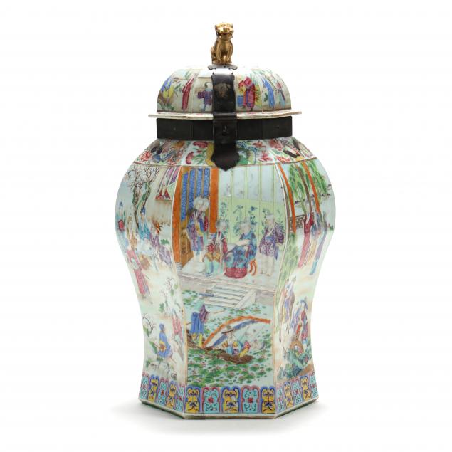 a-chinese-porcelain-hexagonal-jar-with-cover