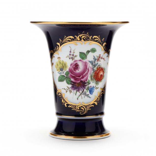 meissen-beaker-vase