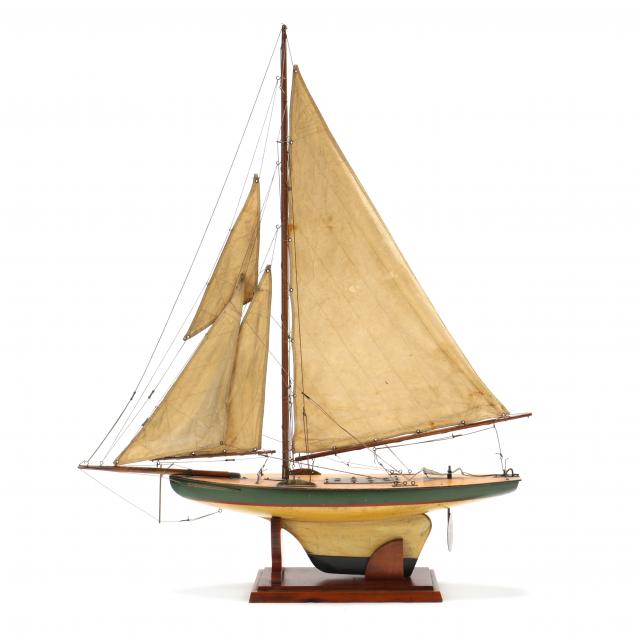 classic-english-pond-sailboat