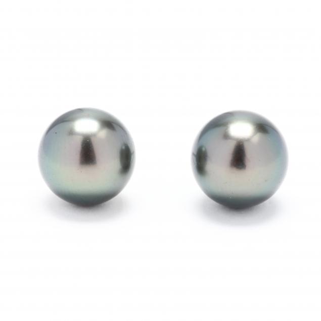 platinum-and-black-pearl-ear-studs