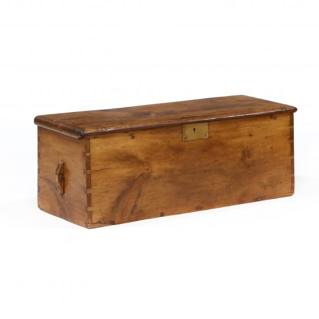 new-england-pine-sea-chest