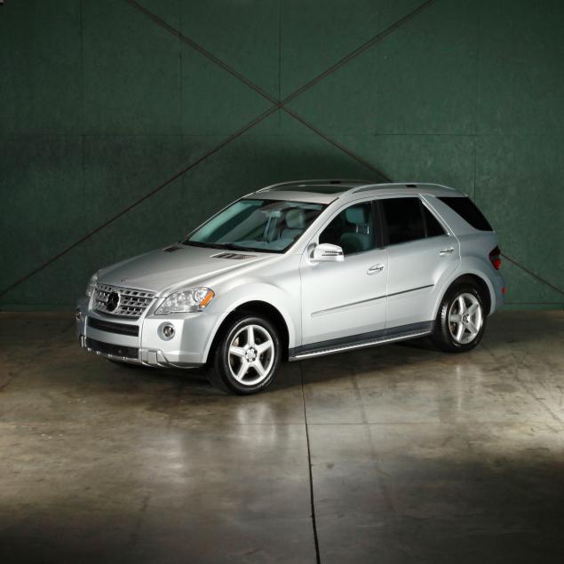 specially-equipped-2011-mercedes-benz-ml550-suv