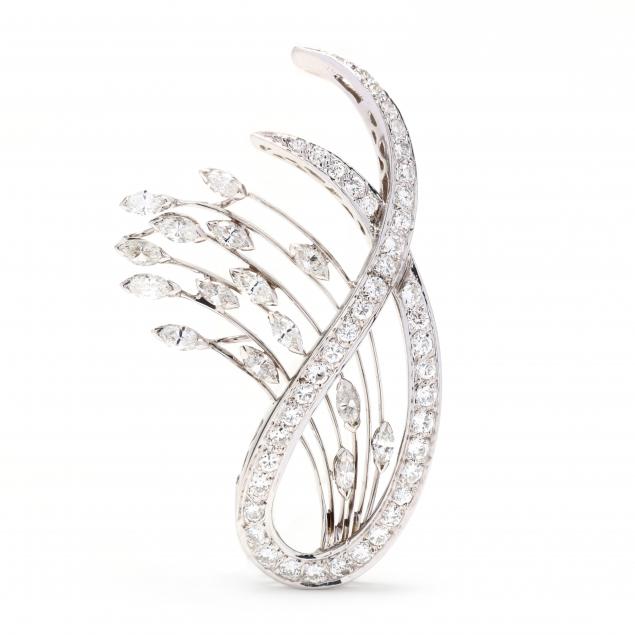 white-gold-and-diamond-brooch-pendant