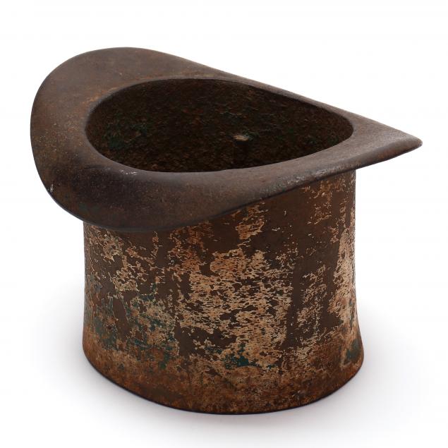 cast-iron-top-hat-spittoon