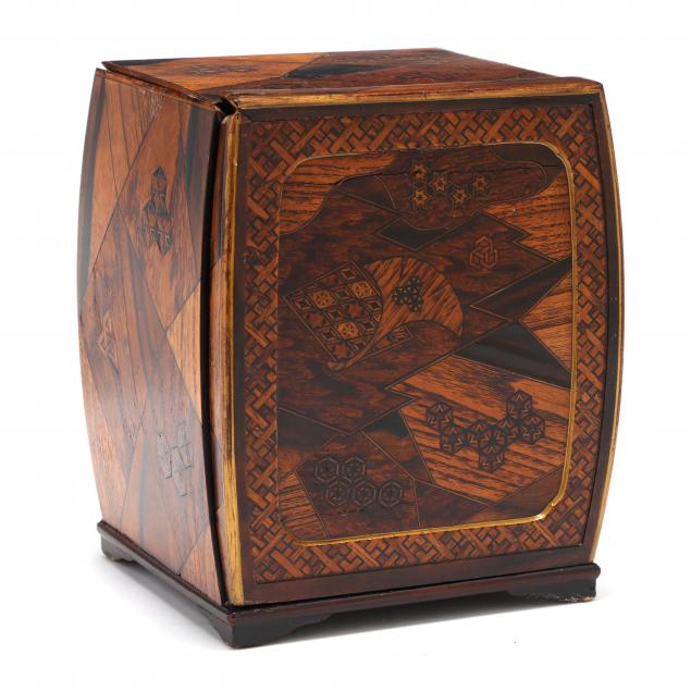 a-japanese-inlaid-wood-and-lacquer-box