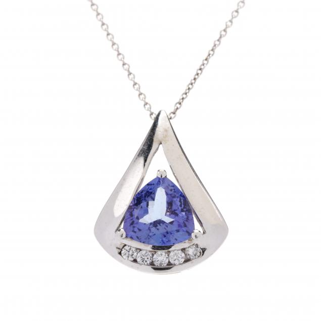 white-gold-tanzanite-and-diamond-pendant-and-chain