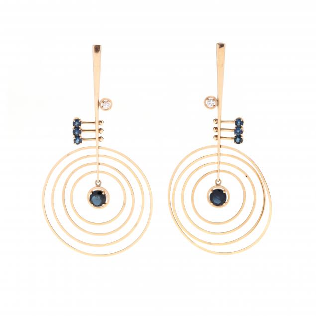 gold-and-gem-set-geomotric-motif-earrings