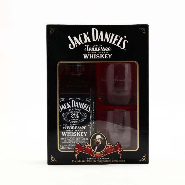 jack-daniels-whiskey-bottle-glasses-gift-set