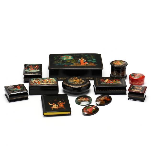 thirteen-pieces-of-russian-lacquerware