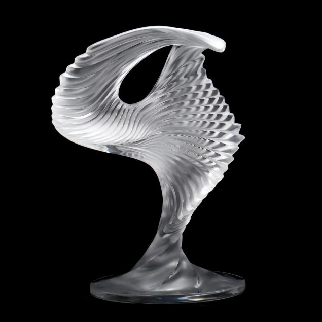lalique-i-trophee-i-crystal-sculpture