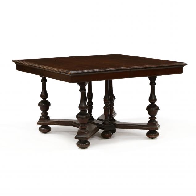 william-and-mary-style-mahogany-extension-dining-table-with-eight-leaves