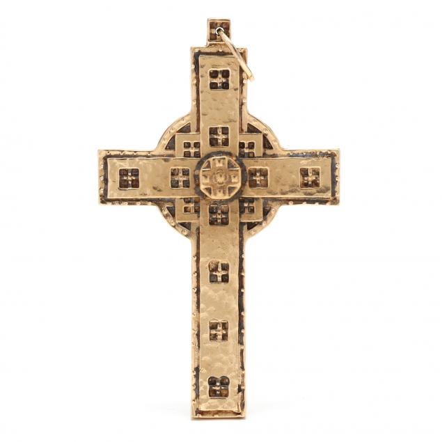 gold-celtic-style-cross-pendant