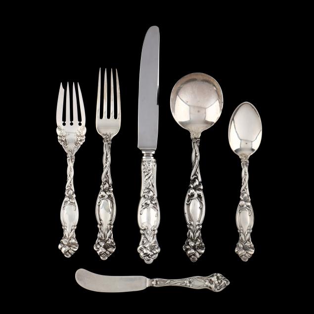 international-i-frontenac-i-sterling-silver-flatware-service