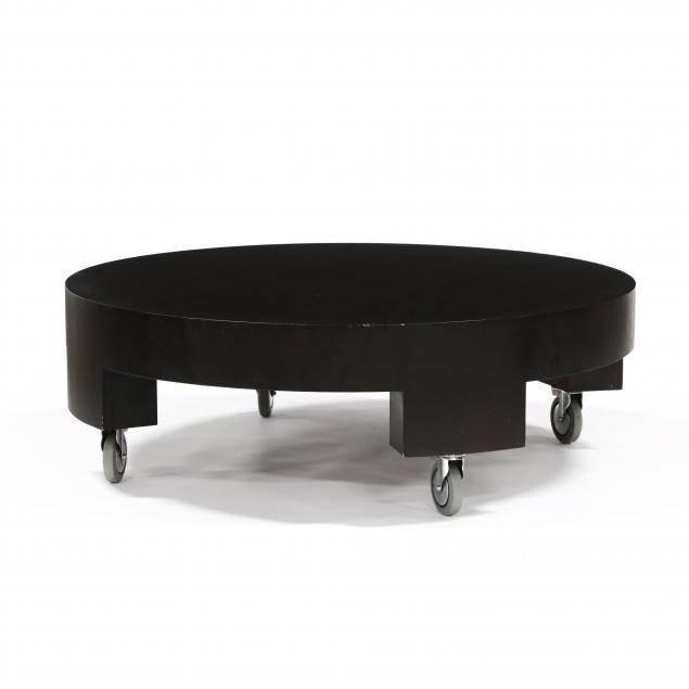 minotti-large-circular-coffee-table