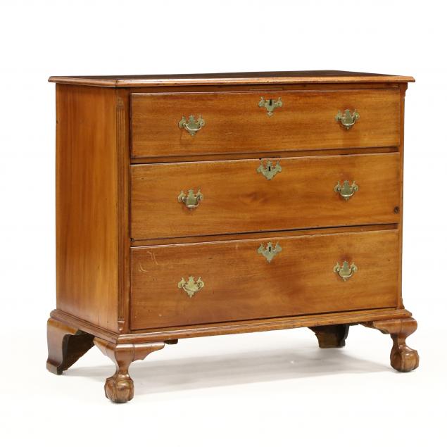 american-chippendale-mahogany-chest-of-drawers