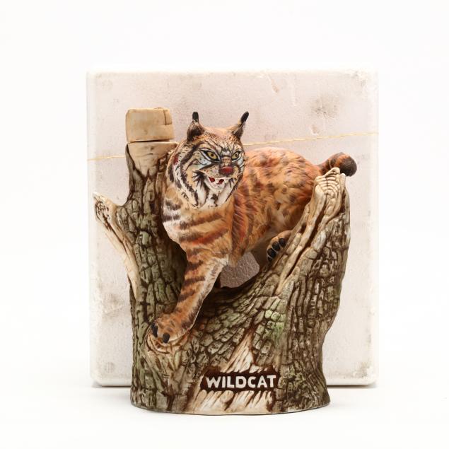 old-bardstown-whiskey-in-kentucky-wildcat-decanter